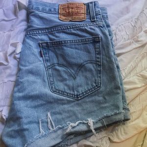 levi shorts